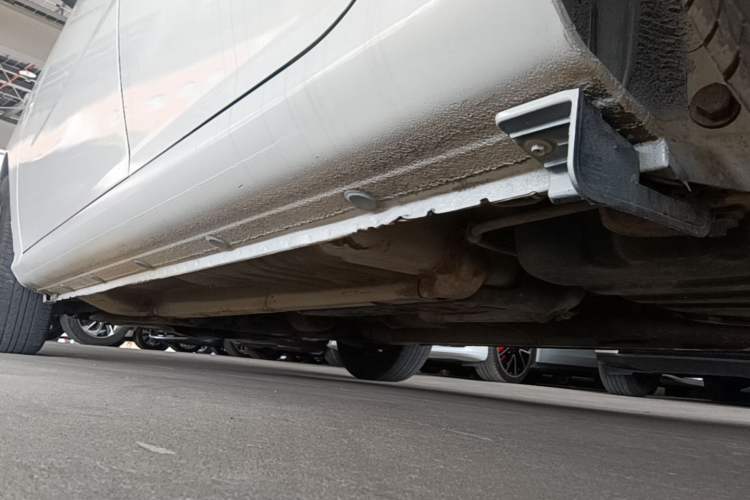 Used Hyundai Celesta 2011 1.6L Automatic Comfort Edition Chassis Rear Left