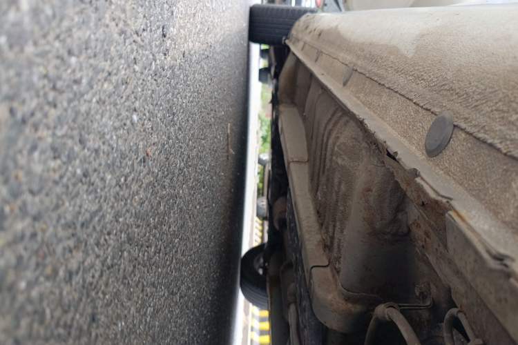 Used Hyundai Celesta 2011 1.6L Manual Comfort Edition Chassis Rear Left