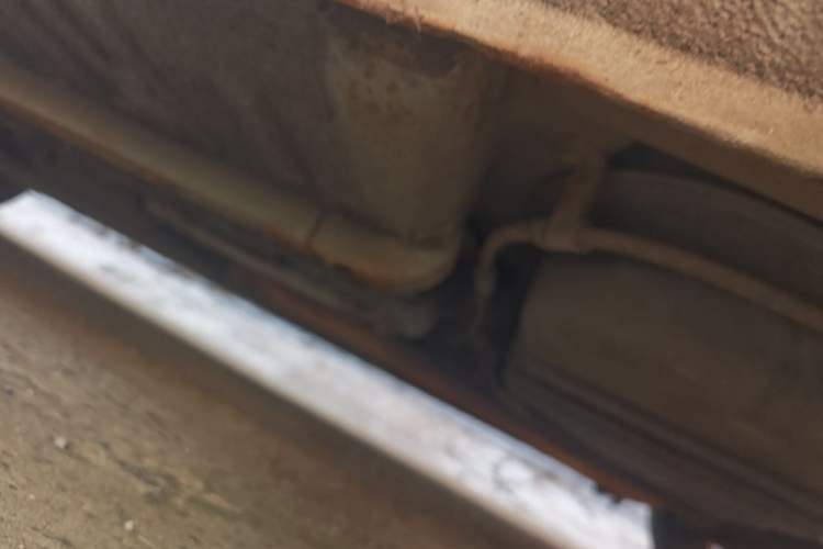 Used Hyundai Celesta 2011 1.6L Manual Comfort Edition Chassis Rear Left