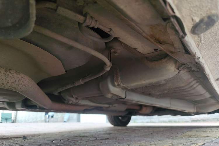 Used Hyundai Celesta 2011 1.6L Manual Comfort Edition Chassis Rear Right