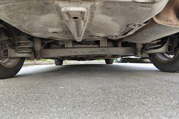 Used Hyundai Celesta 2011 1.6L Manual Comfort Edition Chassis Rear