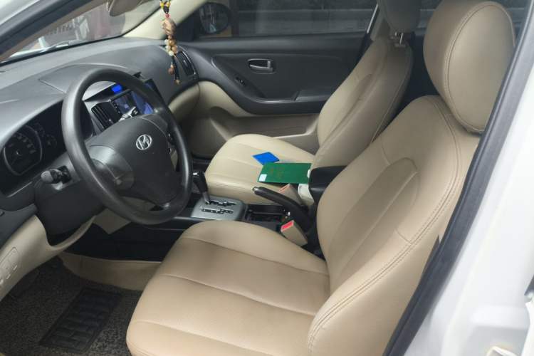 Used Hyundai Celesta 2011 1.6L Automatic Comfort Edition Driver Seat