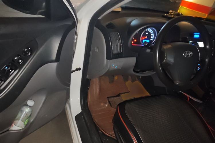 Used Hyundai Celesta 2011 1.6L Manual Comfort Edition Driver Seat