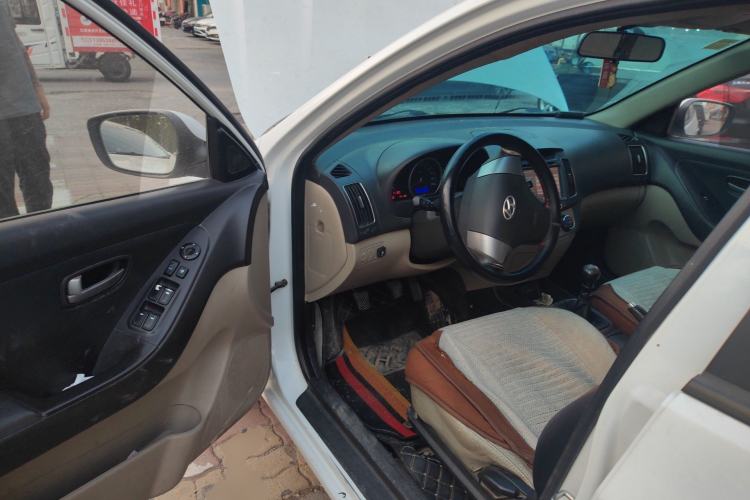 Used Hyundai Celesta 2011 1.6L Manual Comfort Edition Driver Seat