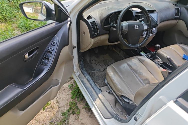 Used Hyundai Celesta 2011 1.6L Manual Comfort Edition Driver Seat