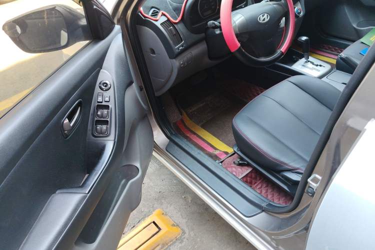 Used Hyundai Celesta 2011 1.6L Automatic Comfort Edition Driver Seat