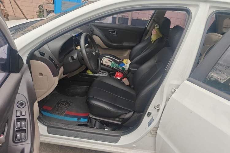 Used Hyundai Celesta 2011 1.6L Automatic Comfort Edition Driver Seat