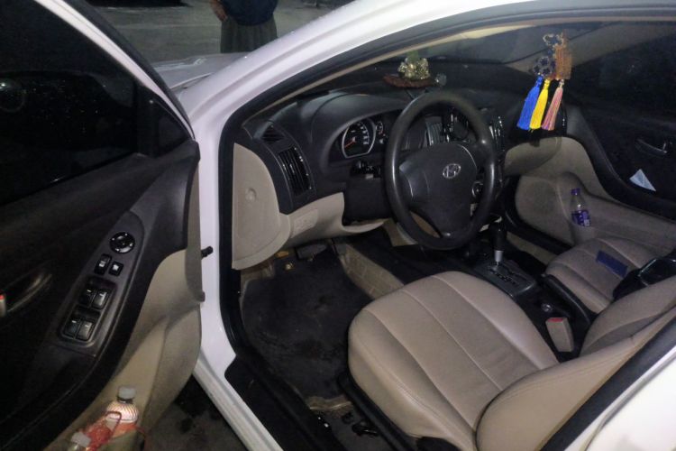 Used Hyundai Celesta 2011 1.6L Automatic Comfort Edition Driver Seat