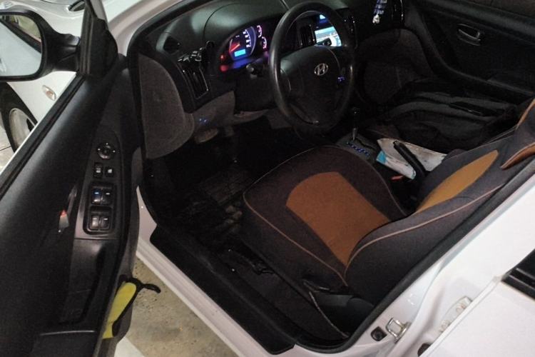 Used Hyundai Celesta 2011 1.6L Automatic Comfort Edition Driver Seat