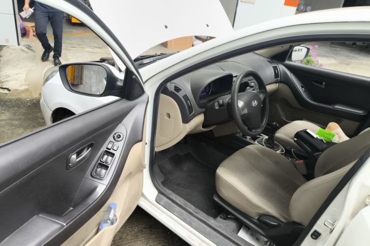 Used Hyundai Celesta 2011 1.6L Manual Comfort Edition Driver Seat