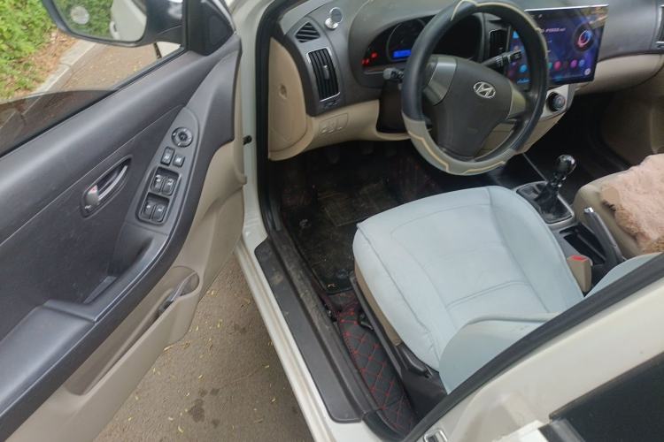 Used Hyundai Celesta 2011 1.6L Manual Comfort Edition Driver Seat