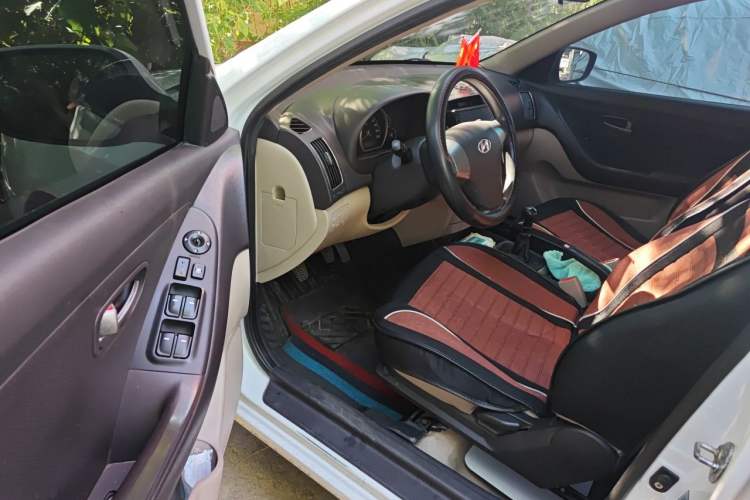 Used Hyundai Celesta 2011 1.6L Manual Comfort Edition Driver Seat
