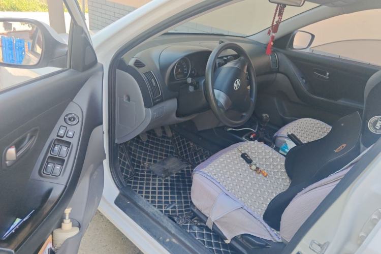Used Hyundai Celesta 2011 1.6L Manual Comfort Edition Driver Seat