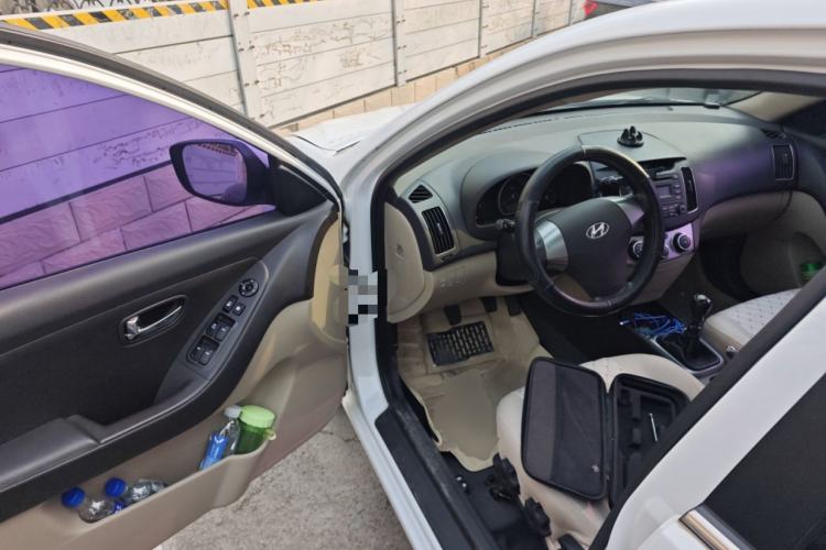 Used Hyundai Celesta 2011 1.6L Manual Luxury Model Driver Seat