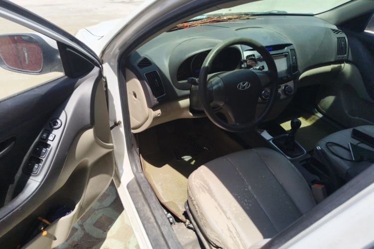 Used Hyundai Celesta 2011 1.6L Manual Comfort Edition Driver Seat