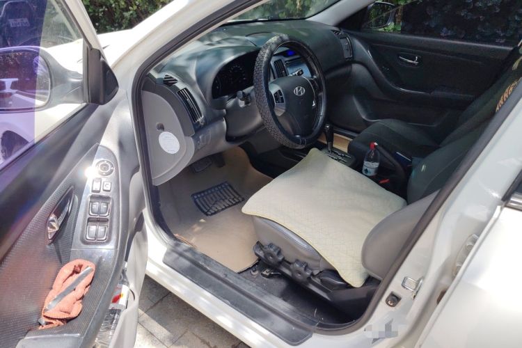Used Hyundai Celesta 2011 1.6L Automatic Luxury Version Driver Seat