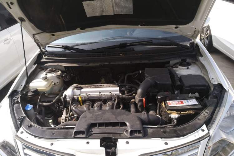 Used Hyundai Celesta 2011 1.6L Automatic Luxury Version Engine Bay