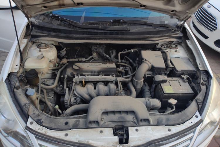 Used Hyundai Celesta 2011 1.6L Manual Comfort Edition Engine Bay