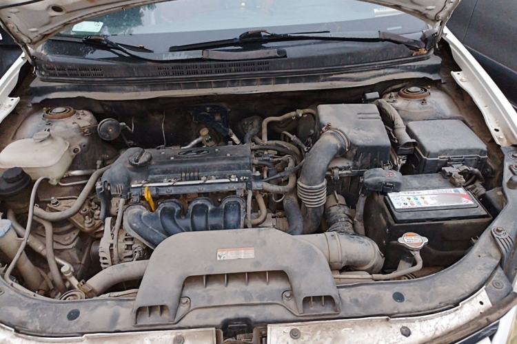 Used Hyundai Celesta 2011 1.6L Manual Luxury Model Engine Bay