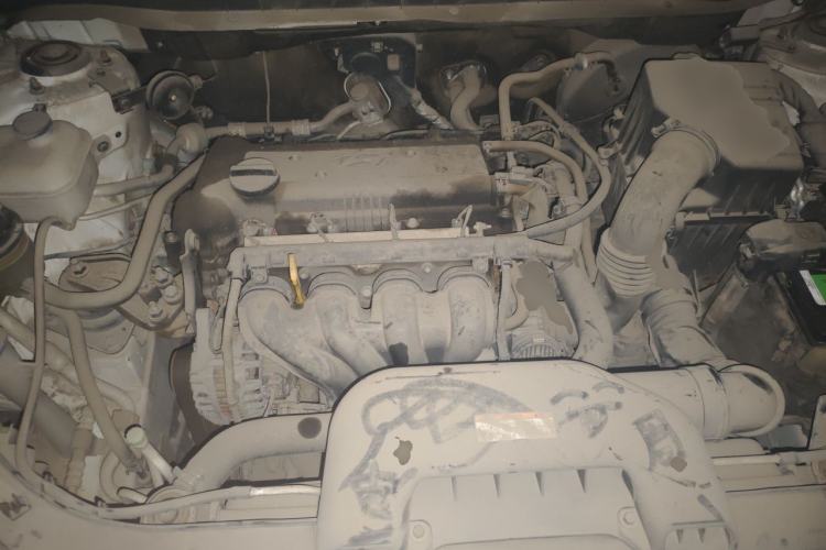 Used Hyundai Celesta 2011 1.6L Manual Comfort Edition Engine Bay