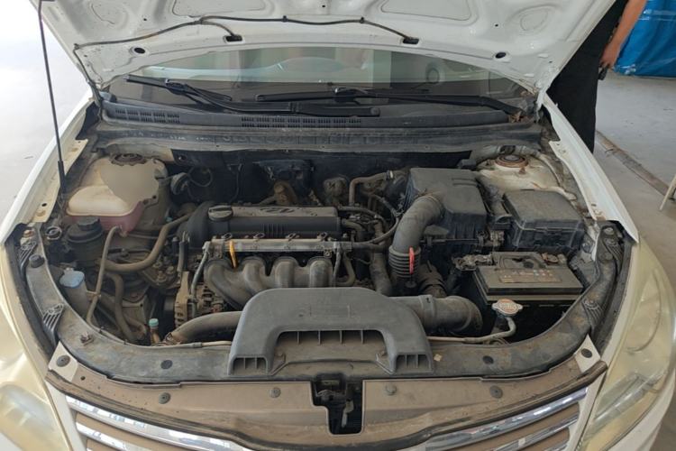 Used Hyundai Celesta 2011 1.6L Automatic Luxury Version Engine Bay