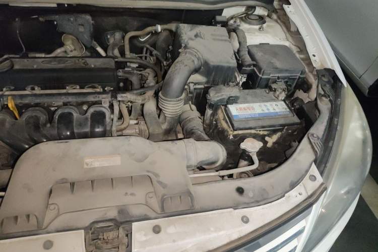 Used Hyundai Celesta 2011 1.6L Manual Comfort Edition Engine Bay Left