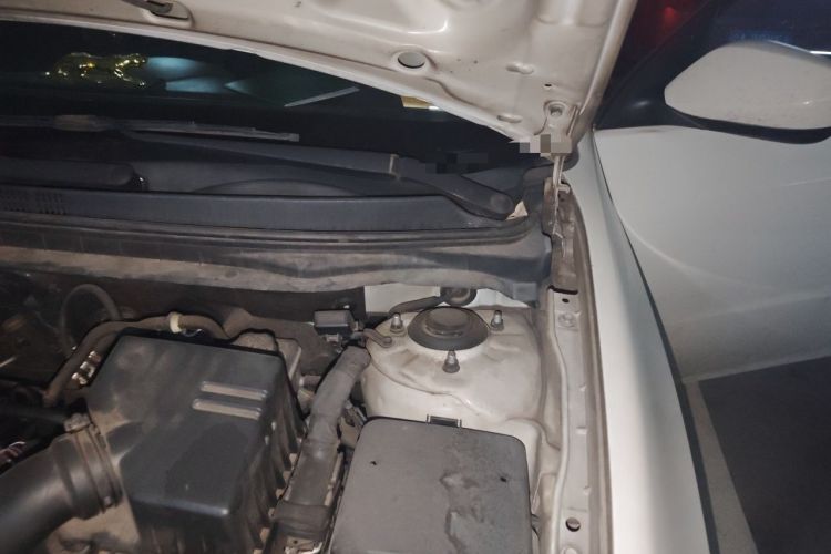 Used Hyundai Celesta 2011 1.6L Manual Comfort Edition Engine Bay Left