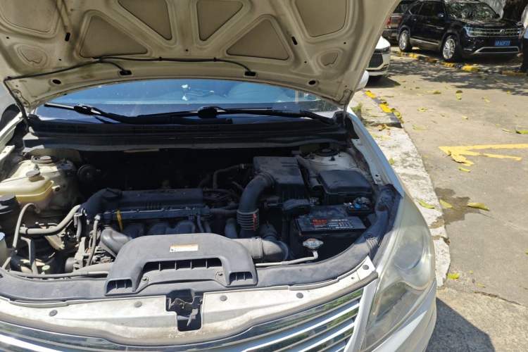 Used Hyundai Celesta 2011 1.6L Automatic Comfort Edition Engine Bay Left