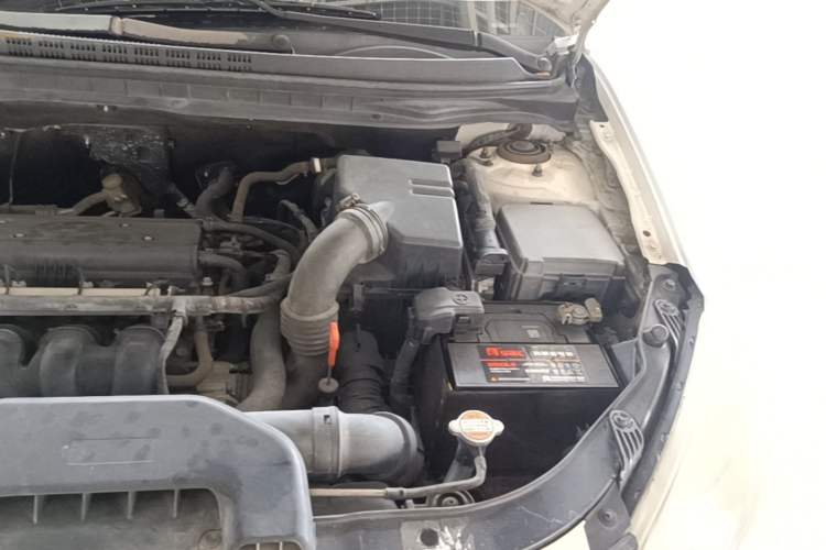 Used Hyundai Celesta 2011 1.6L Automatic Comfort Edition Engine Bay Left