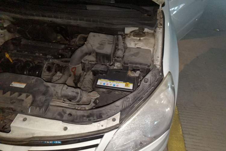 Used Hyundai Celesta 2011 1.6L Automatic Comfort Edition Engine Bay Left