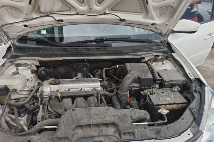 Used Hyundai Celesta 2011 1.6L Automatic Comfort Edition Engine Bay Left