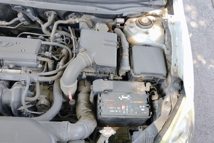 Used Hyundai Celesta 2011 1.6L Automatic Luxury Version Engine Bay Left