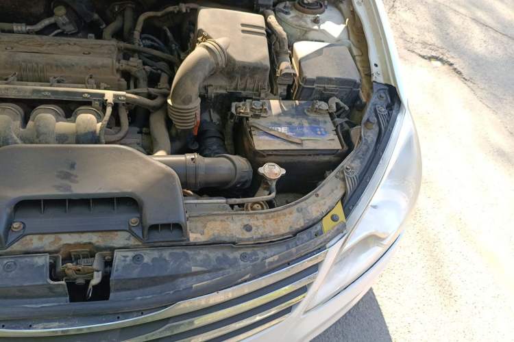 Used Hyundai Celesta 2011 1.6L Automatic Luxury Version Engine Bay Left