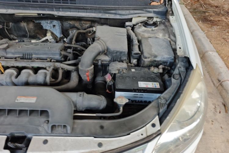 Used Hyundai Celesta 2011 1.6L Automatic Comfort Edition Engine Bay Left