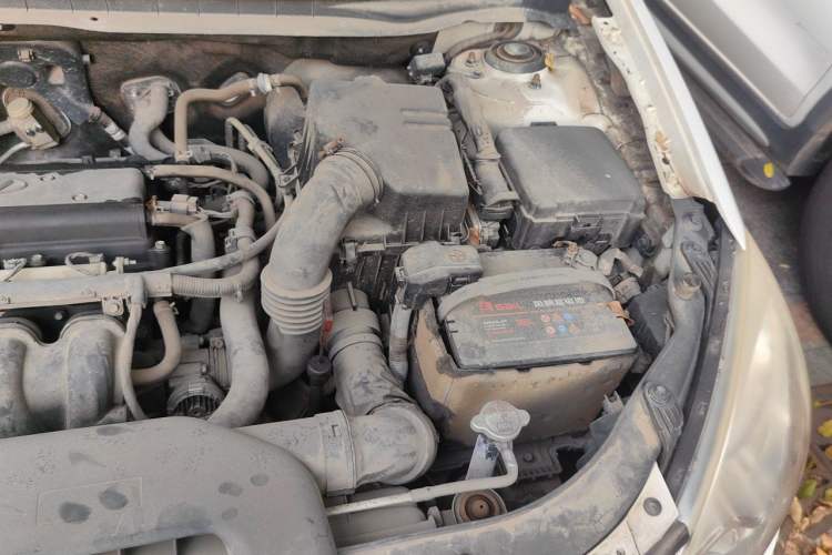 Used Hyundai Celesta 2011 1.6L Automatic Comfort Edition Engine Bay Left