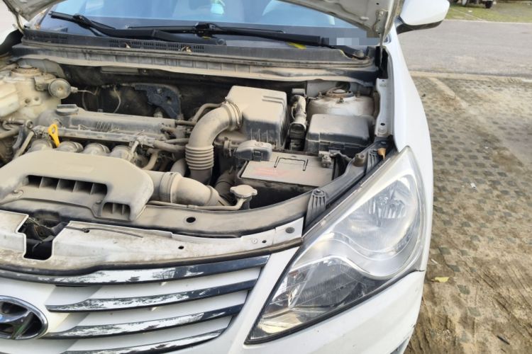 Used Hyundai Celesta 2011 1.6L Manual Comfort Edition Engine Bay Left