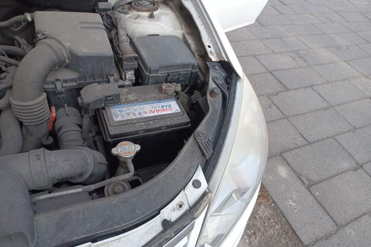 Used Hyundai Celesta 2011 1.6L Automatic Comfort Edition Engine Bay Left