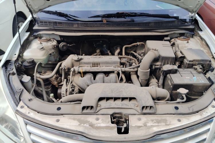 Used Hyundai Celesta 2011 1.6L Manual Comfort Edition Engine Bay