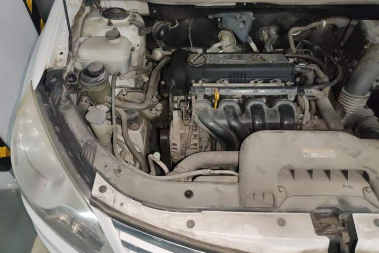 Used Hyundai Celesta 2011 1.6L Manual Comfort Edition Engine Bay Right