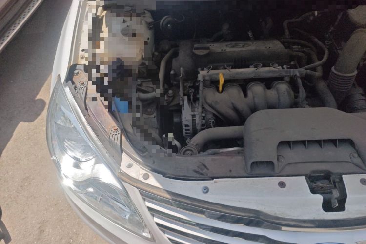 Used Hyundai Celesta 2011 1.6L Manual Luxury Model Engine Bay Right
