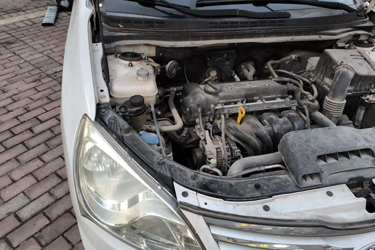 Used Hyundai Celesta 2011 1.6L Manual Comfort Edition Engine Bay Right