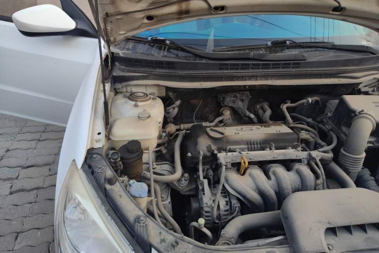 Used Hyundai Celesta 2011 1.6L Manual Comfort Edition Engine Bay Right