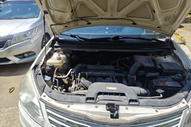 Used Hyundai Celesta 2011 1.6L Automatic Comfort Edition Engine Bay Right