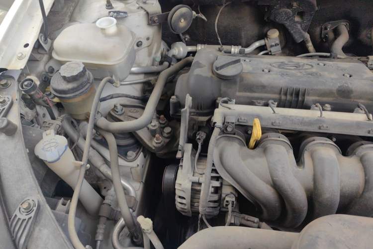 Used Hyundai Celesta 2011 1.6L Manual Comfort Edition Engine Bay Right