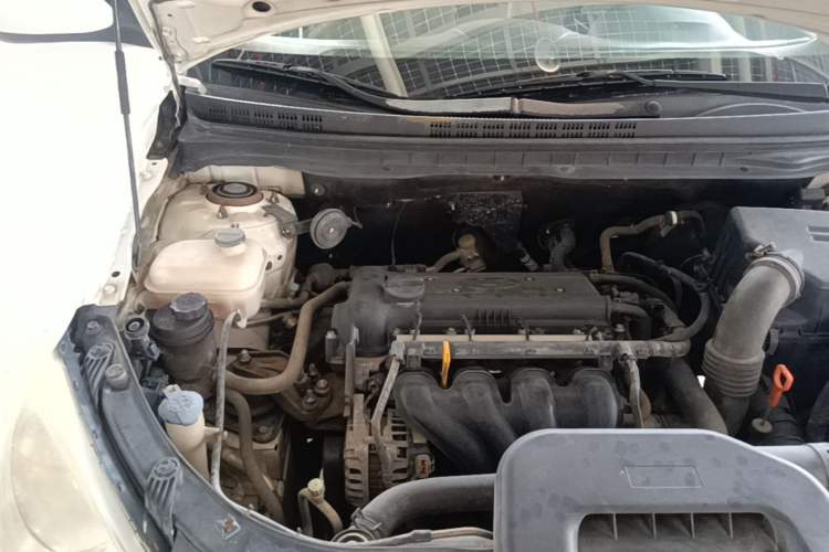 Used Hyundai Celesta 2011 1.6L Automatic Comfort Edition Engine Bay Right