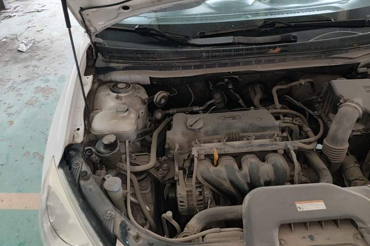 Used Hyundai Celesta 2011 1.6L Manual Comfort Edition Engine Bay Right