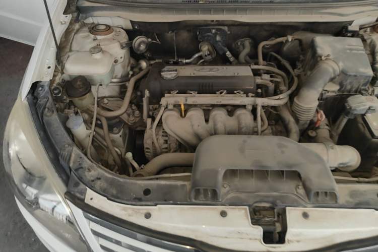 Used Hyundai Celesta 2011 1.6L Automatic Luxury Version Engine Bay Right
