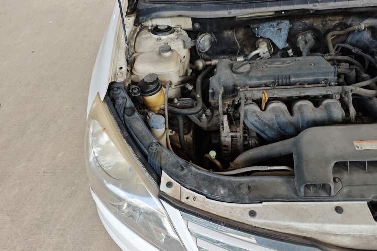 Used Hyundai Celesta 2011 1.6L Automatic Comfort Edition Engine Bay Right
