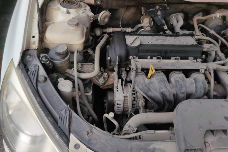 Used Hyundai Celesta 2011 1.6L Automatic Comfort Edition Engine Bay Right