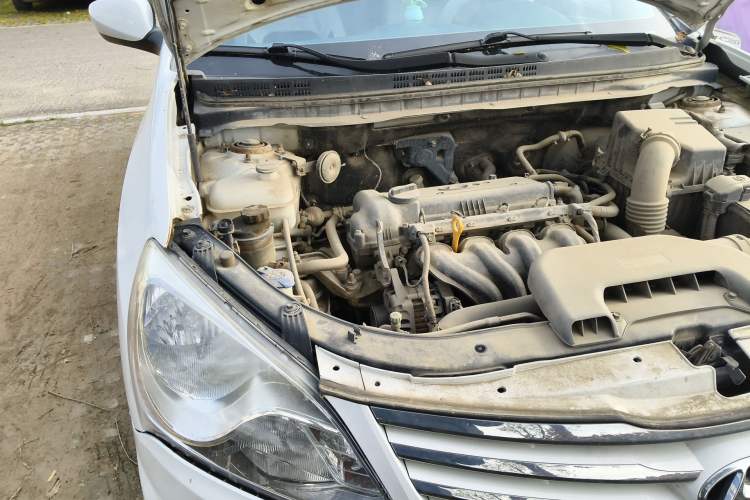 Used Hyundai Celesta 2011 1.6L Manual Comfort Edition Engine Bay Right
